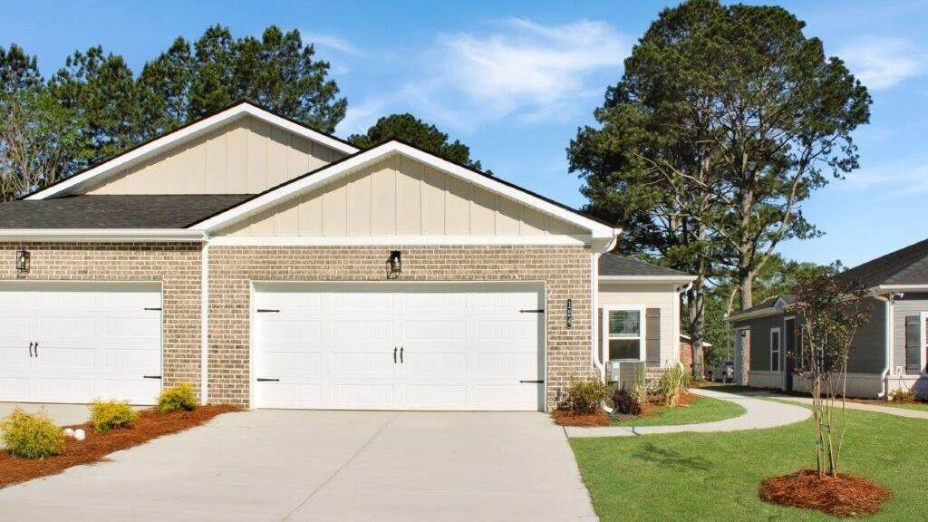 124 Arlington Drive - Photo 1