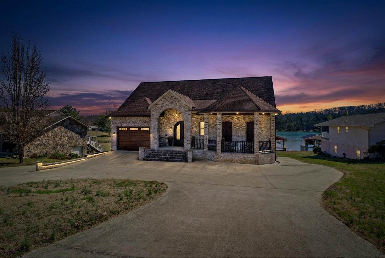 https://bt-photos.global.ssl.fastly.net/chattanooga/orig_boomver_2_1529741-2.jpg