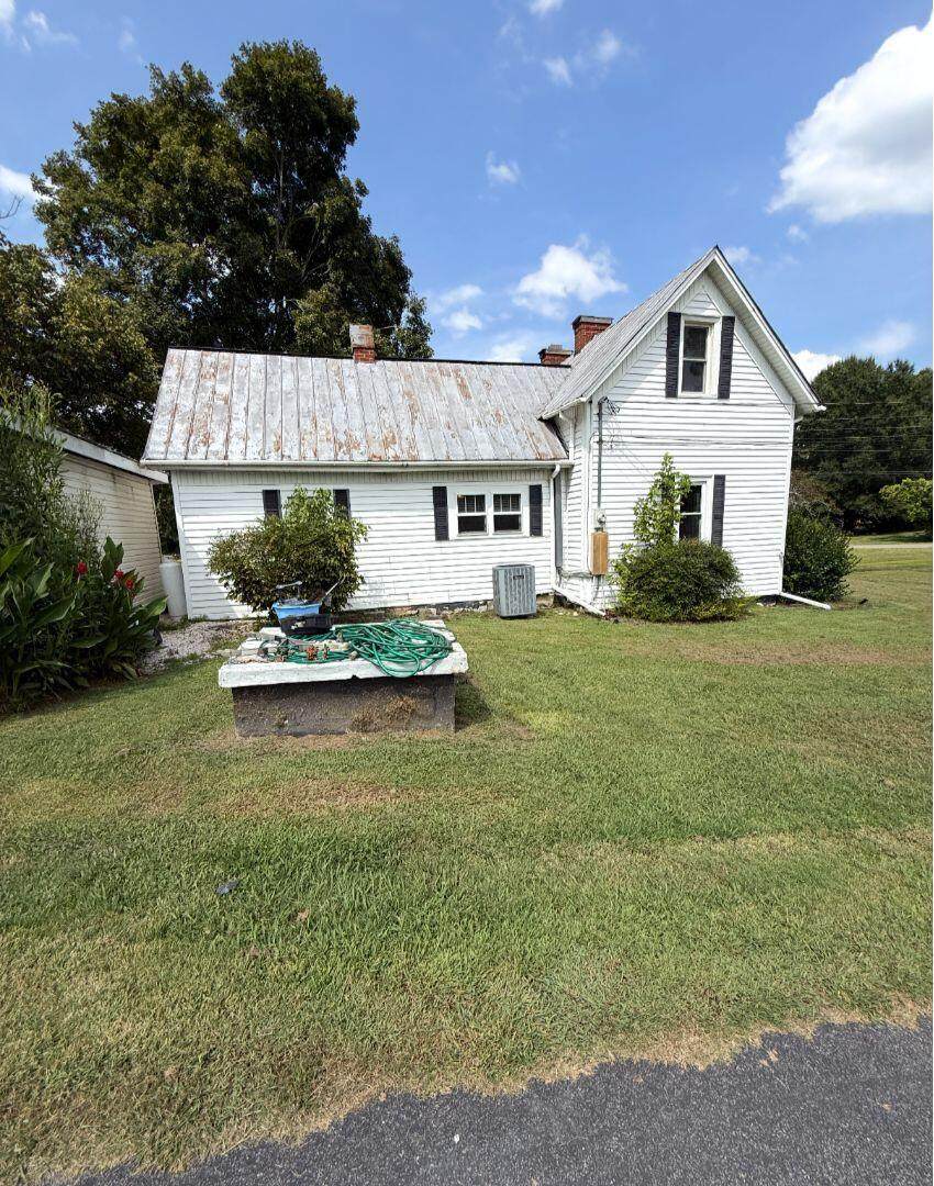 160 Fox Glen Road - Photo 1