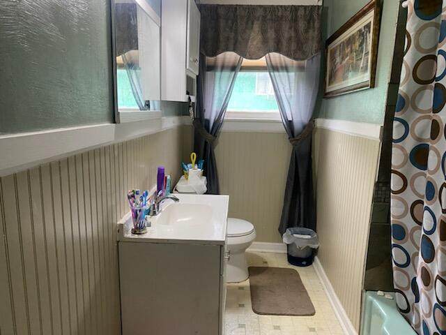 2803 Chamberlain Ave - Photo 1
