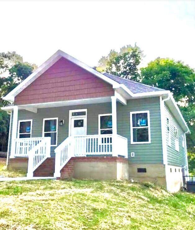 737 Sylvan - Photo 1