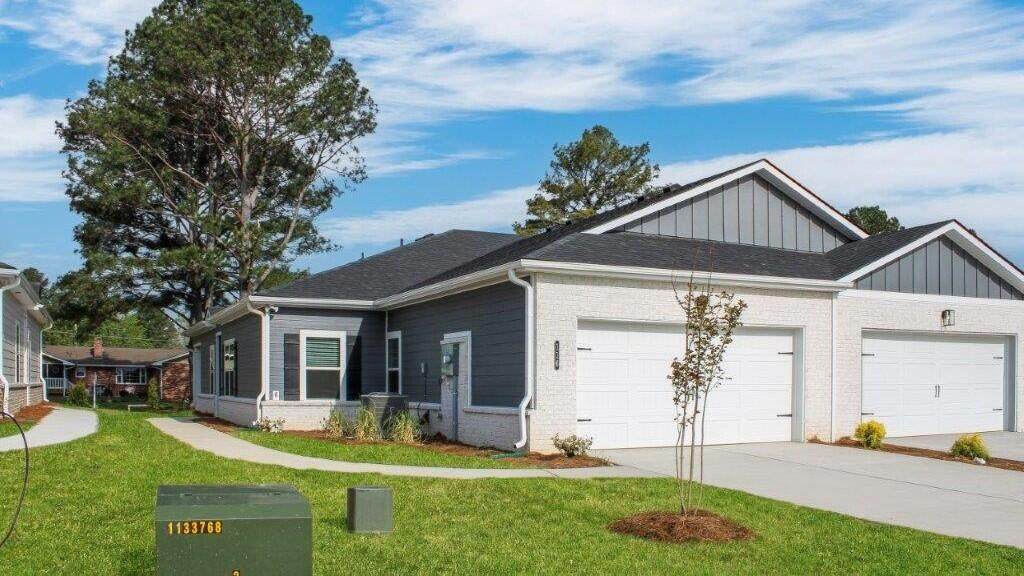 116 Arlington Dr - Photo 1
