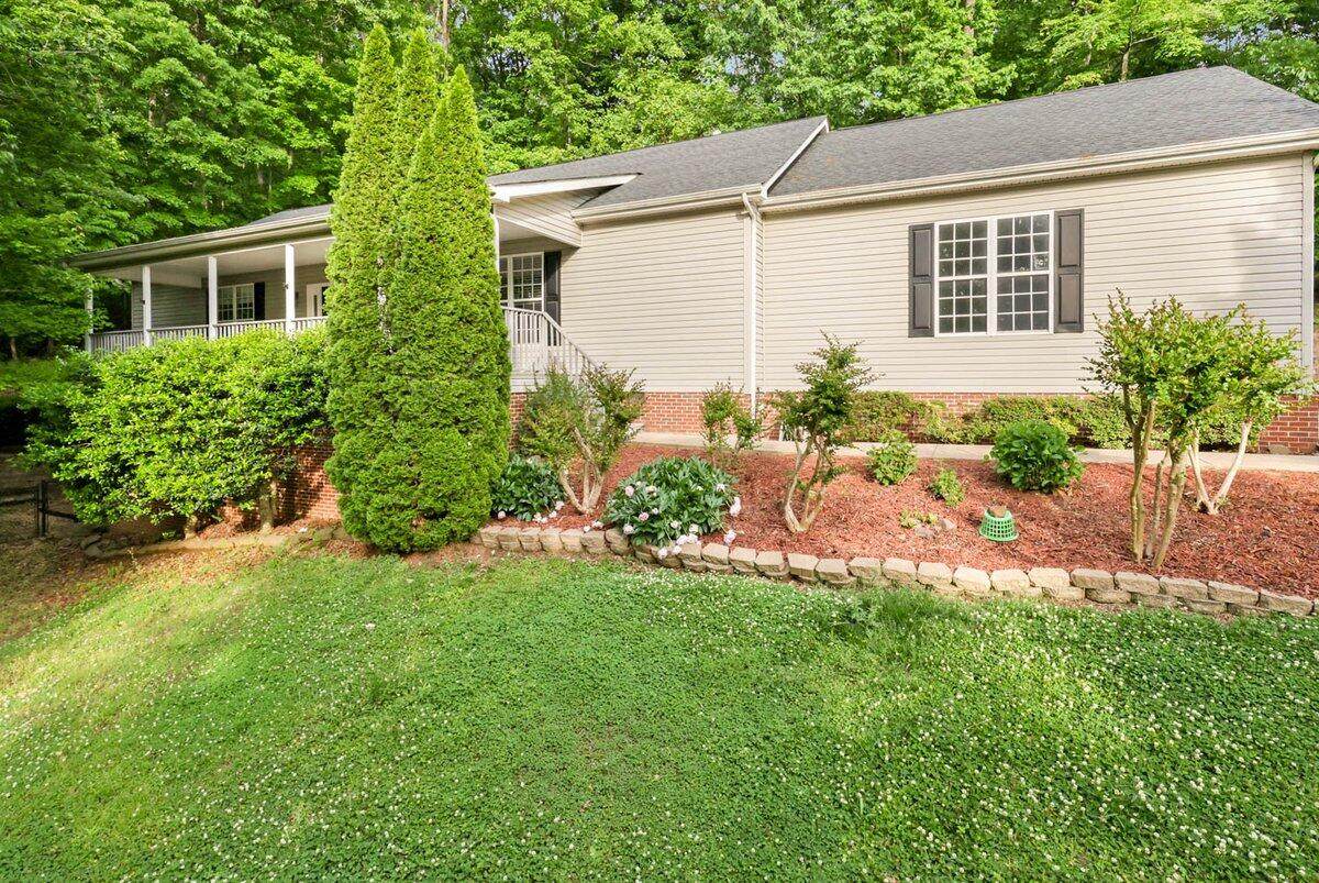 9711 Imperial Drive - Photo 1