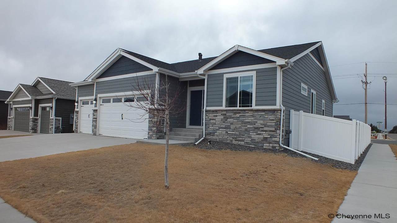 5618 Dayton Dr - Photo 1