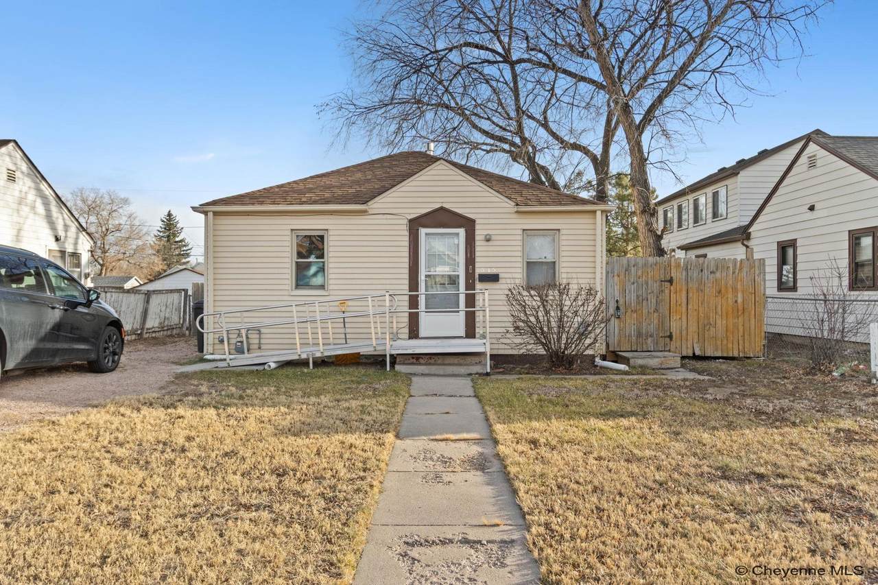 515 3RD ST - Photo 1