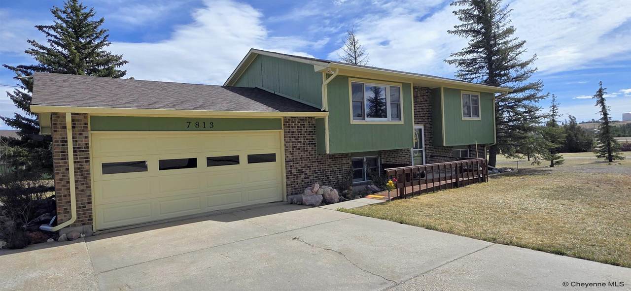 7813 Powderhouse Rd - Photo 1