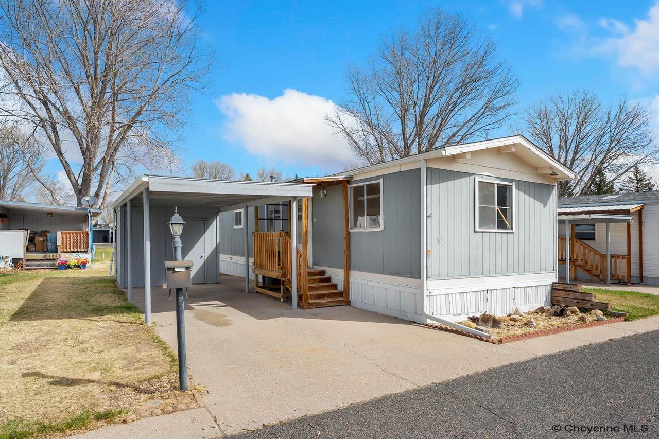 3901 Ridge Dr - Photo 1