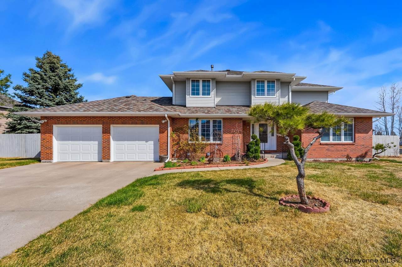 818 Brittany Dr - Photo 1