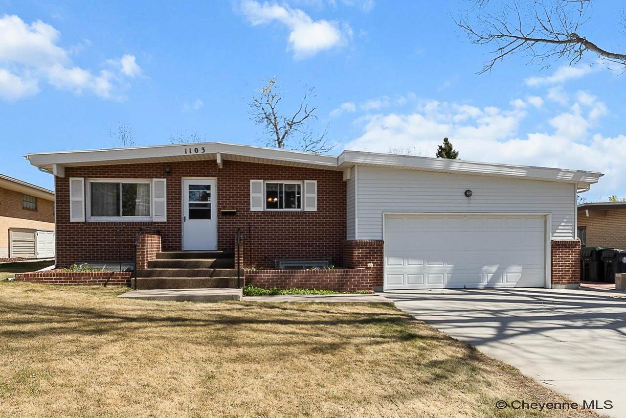 1103 Rosebud Rd - Photo 1