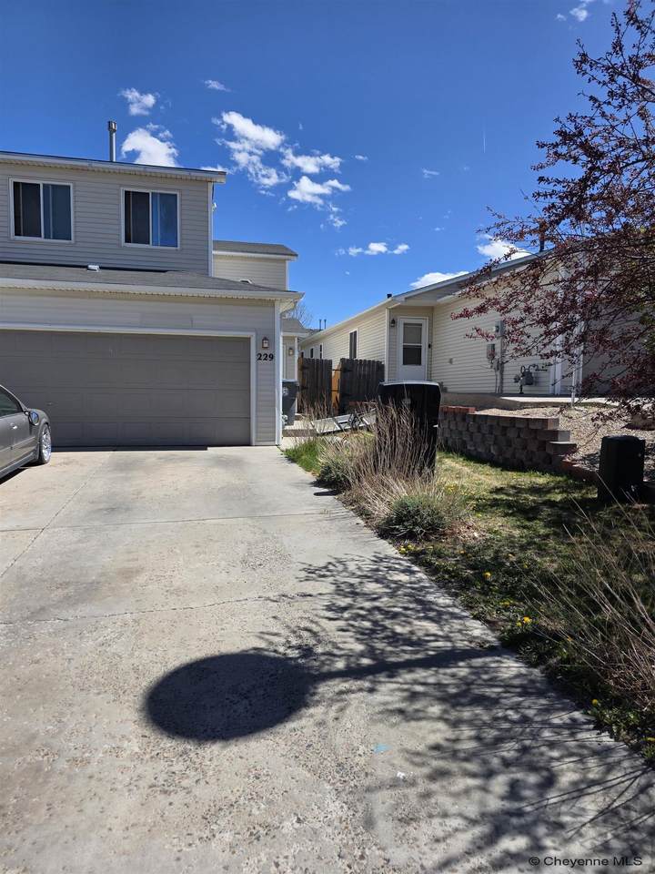 229 Abby Rd - Photo 1
