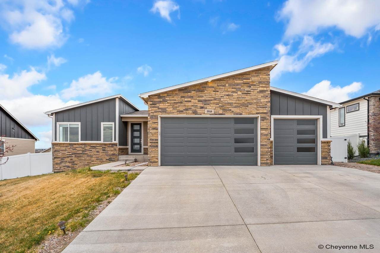 3950 Farthing Rd - Photo 1