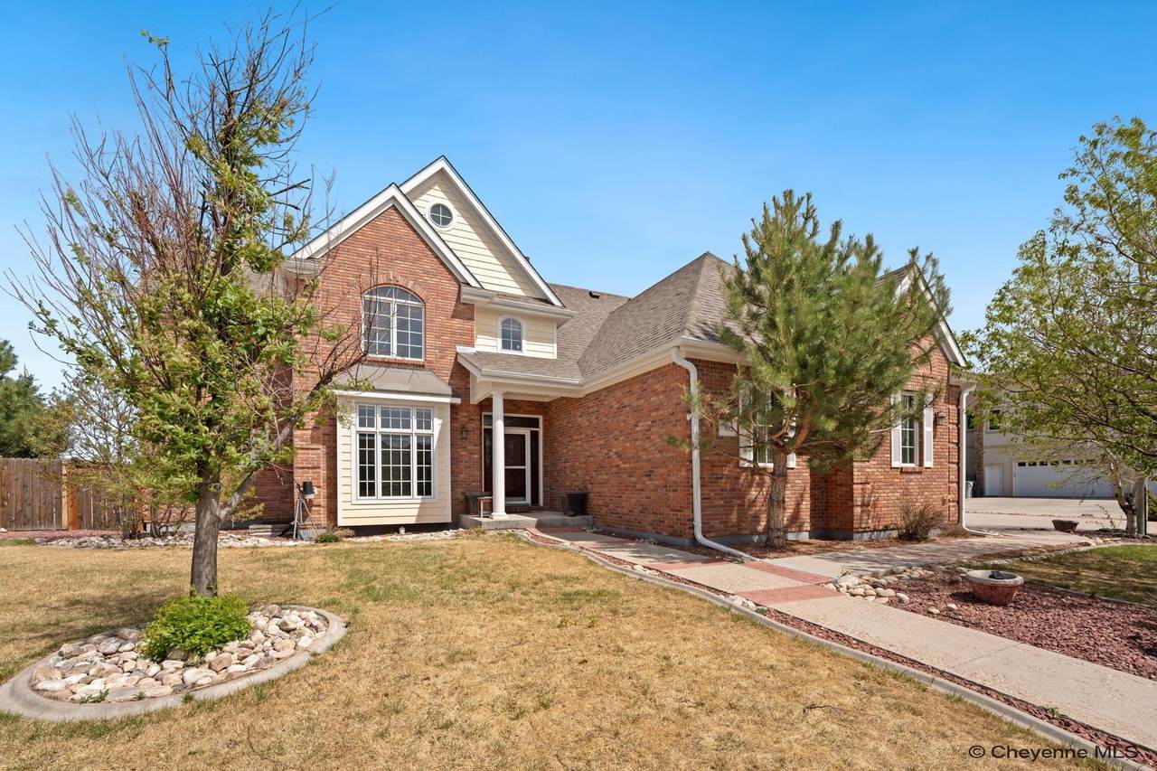 802 Sterling Dr - Photo 1