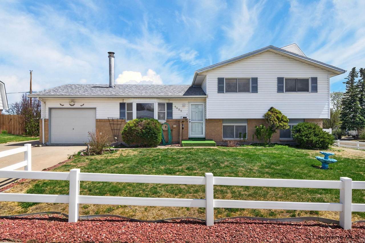 5005 Windmill Rd - Photo 1