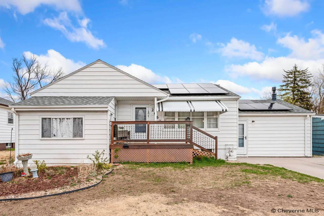 2960 Henderson Dr - Photo 1