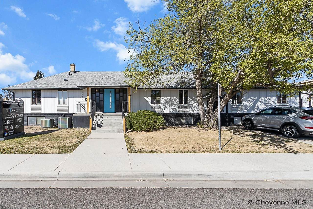 2200 Logan Ave - Photo 1
