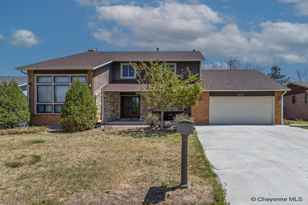 5417 Gateway Dr - Photo 1