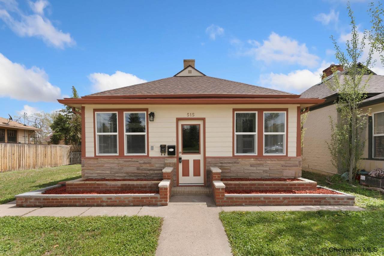 515 26TH ST - Photo 1