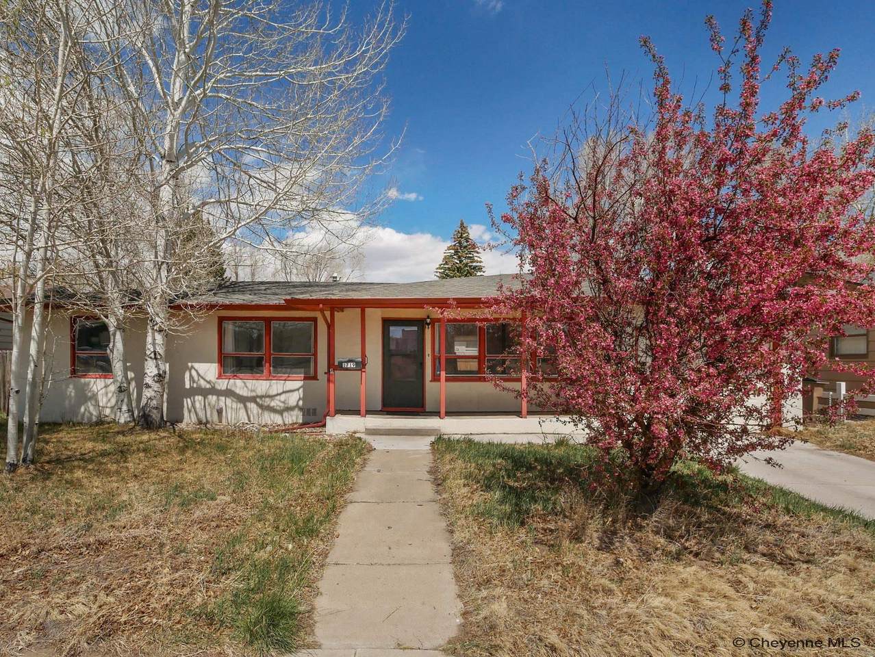 1719 Spring Creek Rd - Photo 1