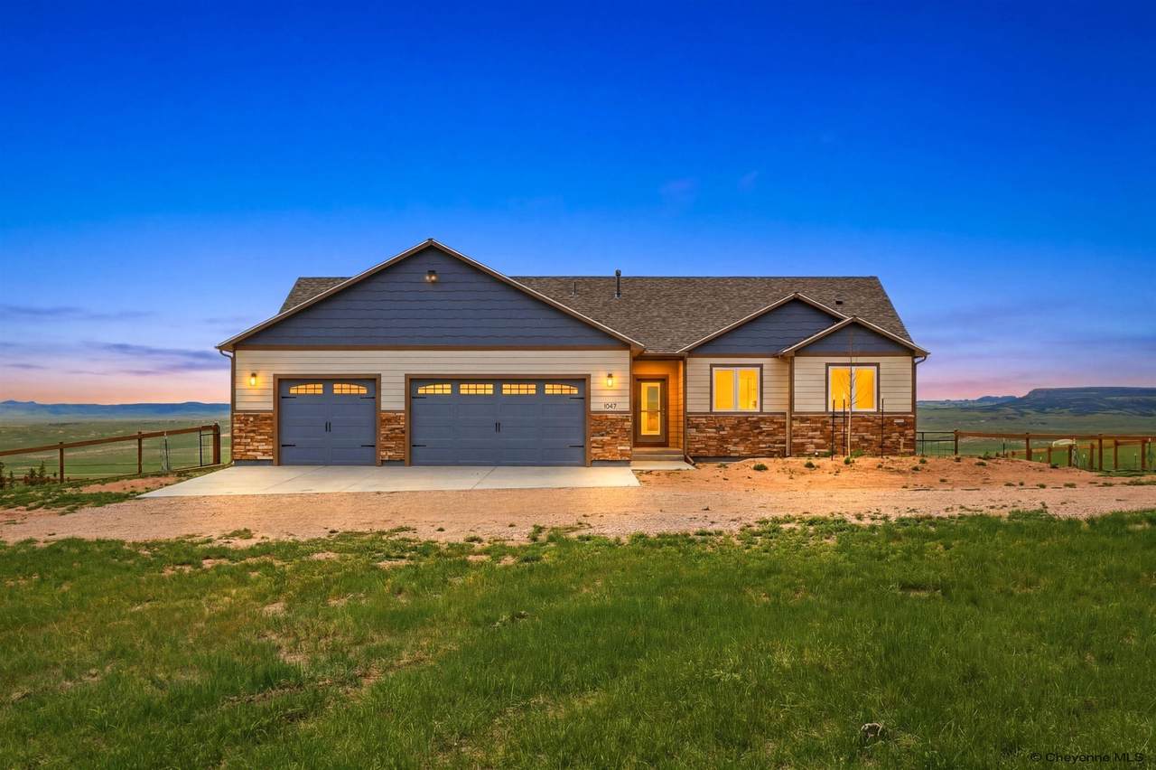 1047 South Mule Trl - Photo 1