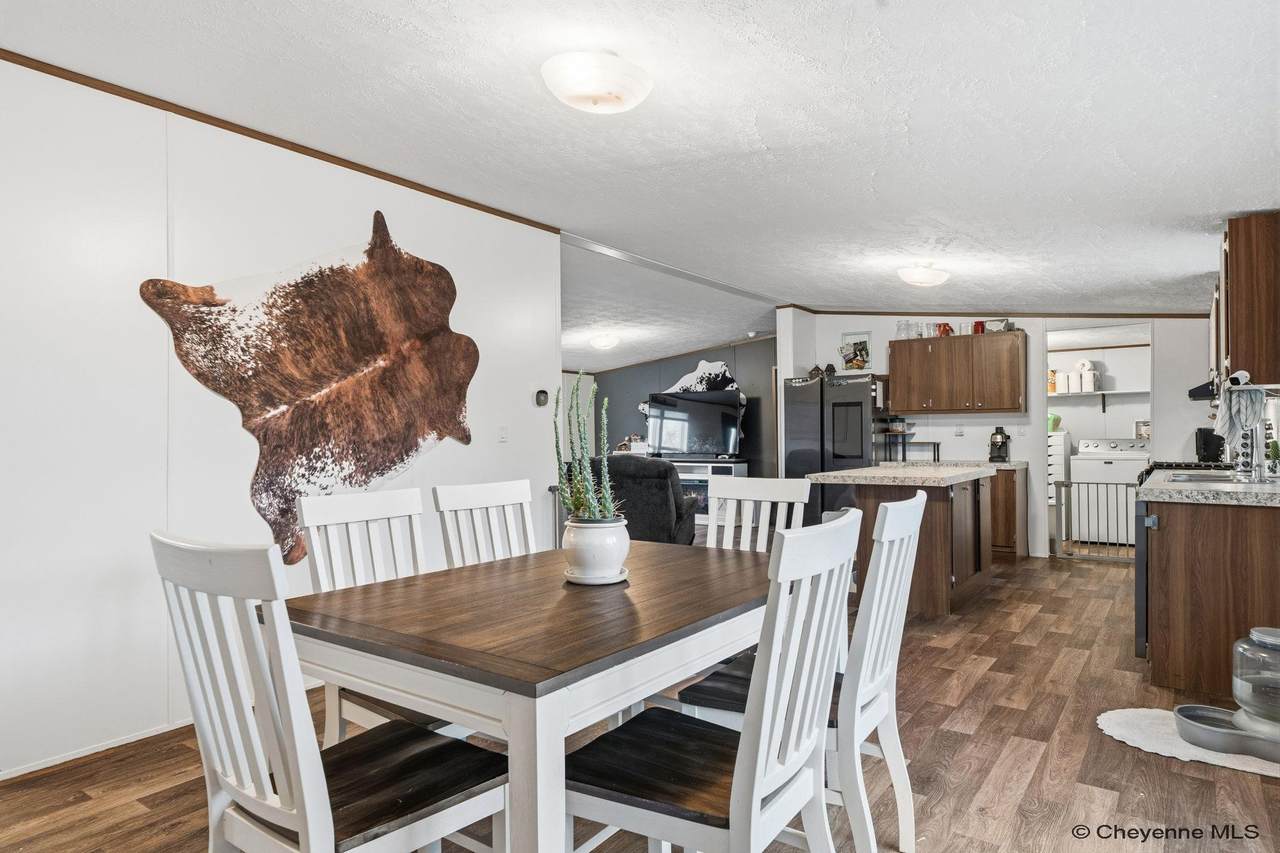 2403 Helen Ave - Photo 1