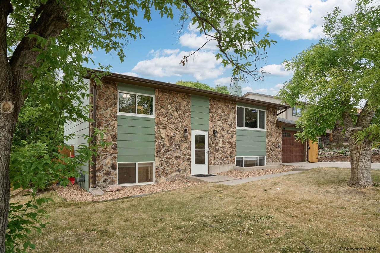 5106 Cable Ave - Photo 1