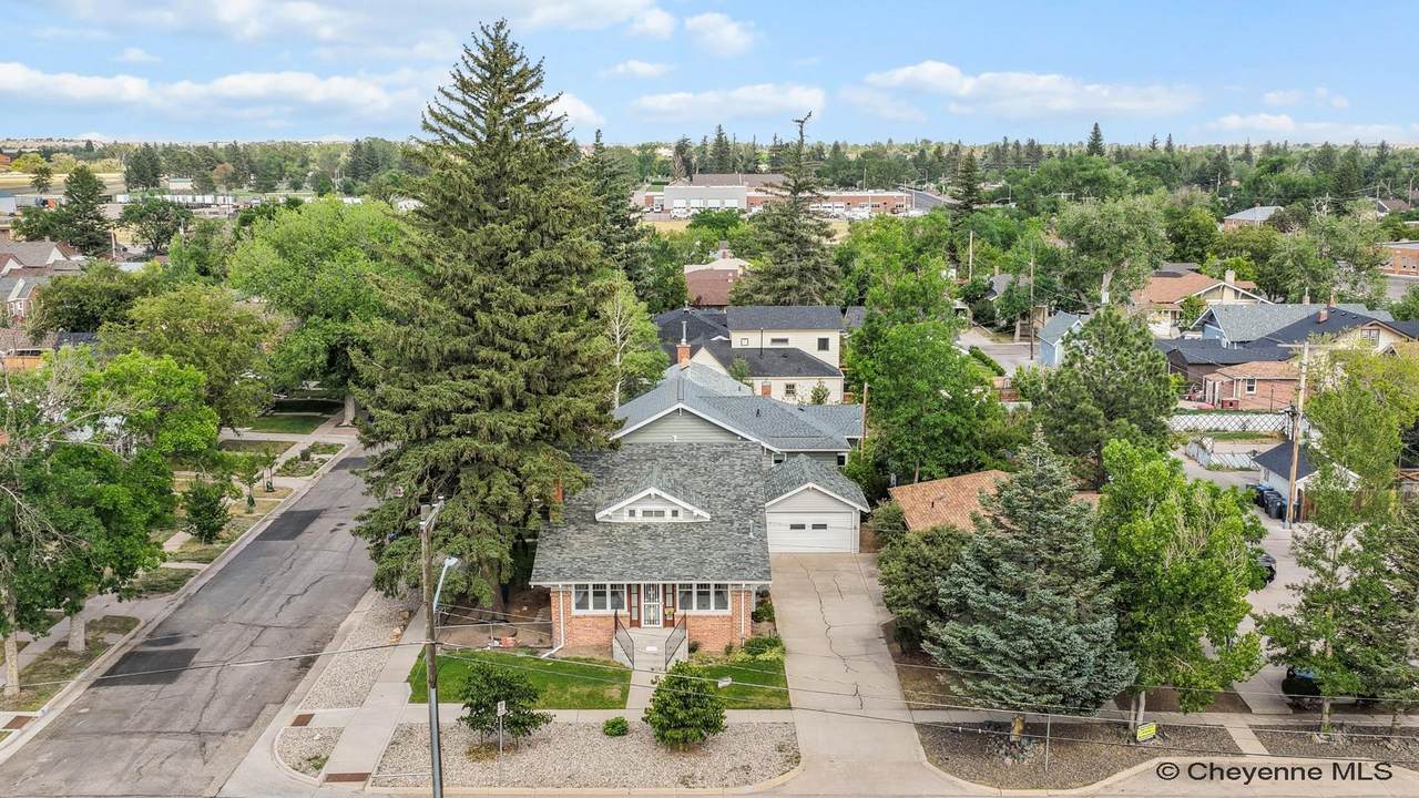 3321 Warren Ave - Photo 1