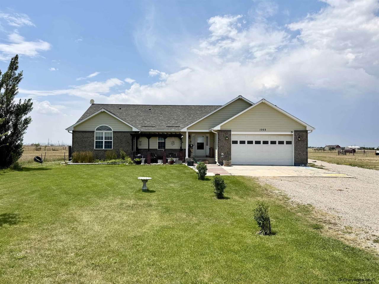 1068 Dan Ranch Rd - Photo 1