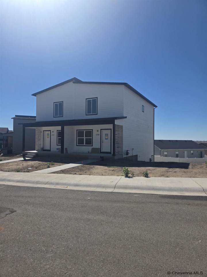 1709 Kade Ct - Photo 1
