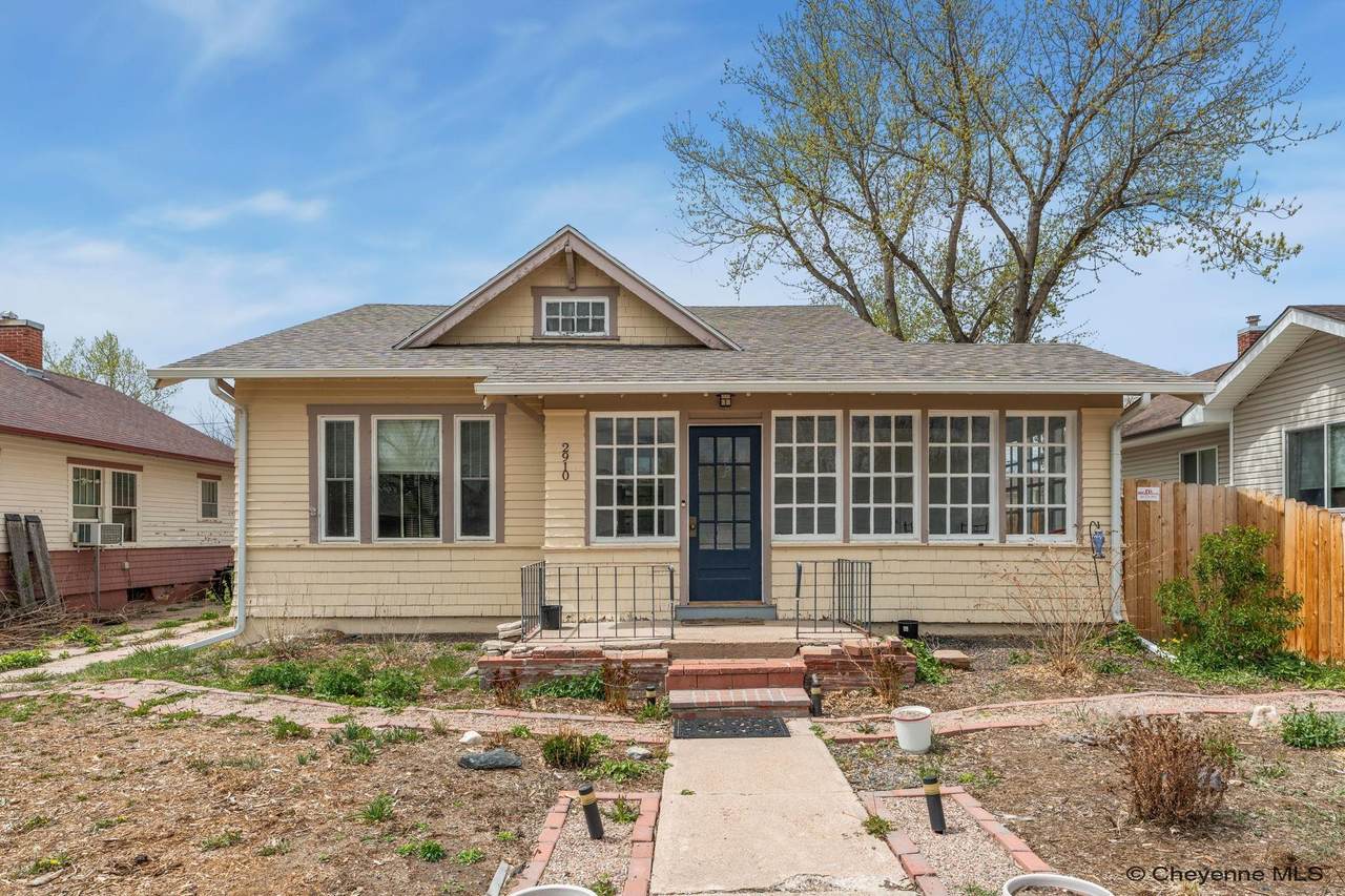 2910 Bent Ave - Photo 1