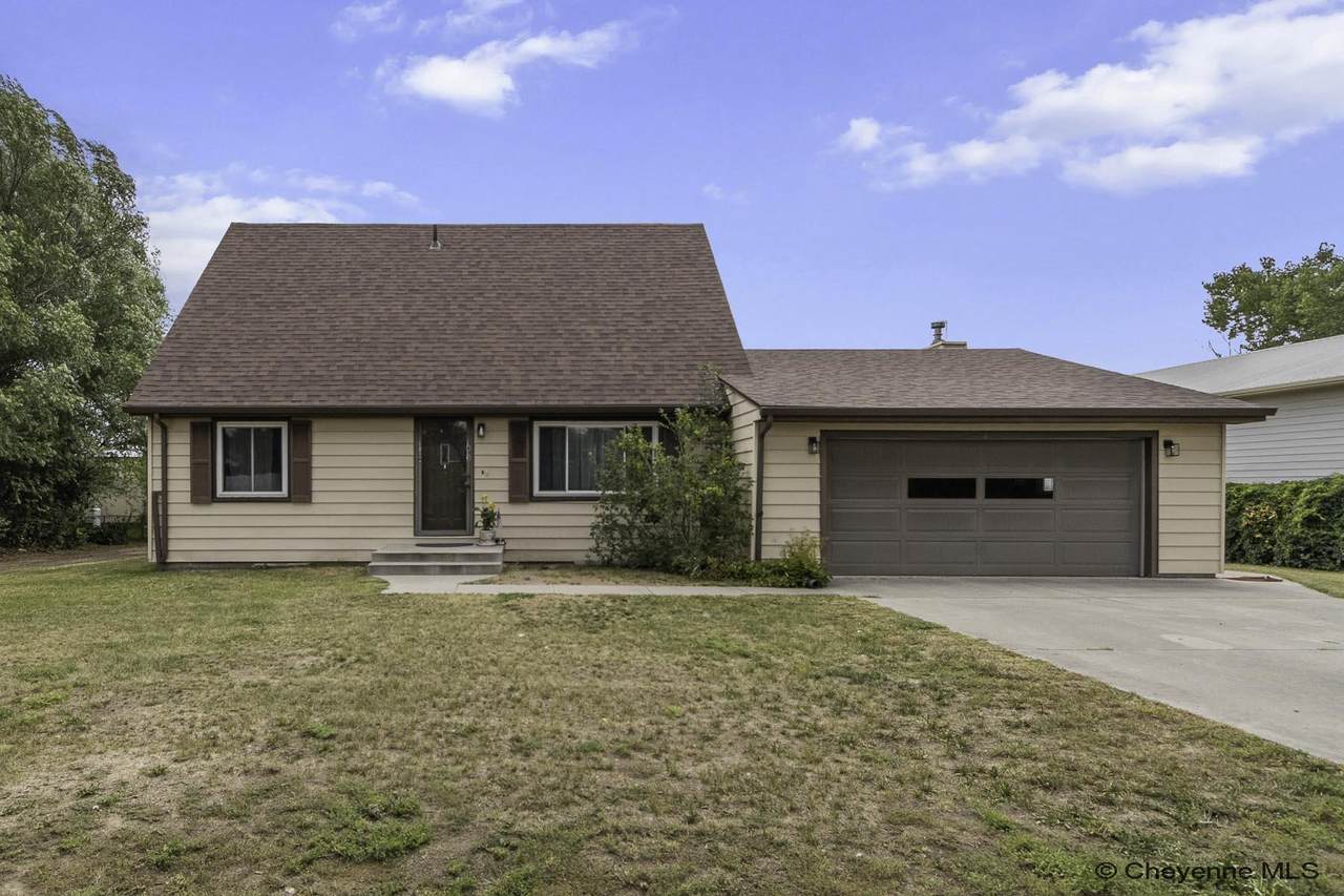 1813 2ND AVE - Photo 1