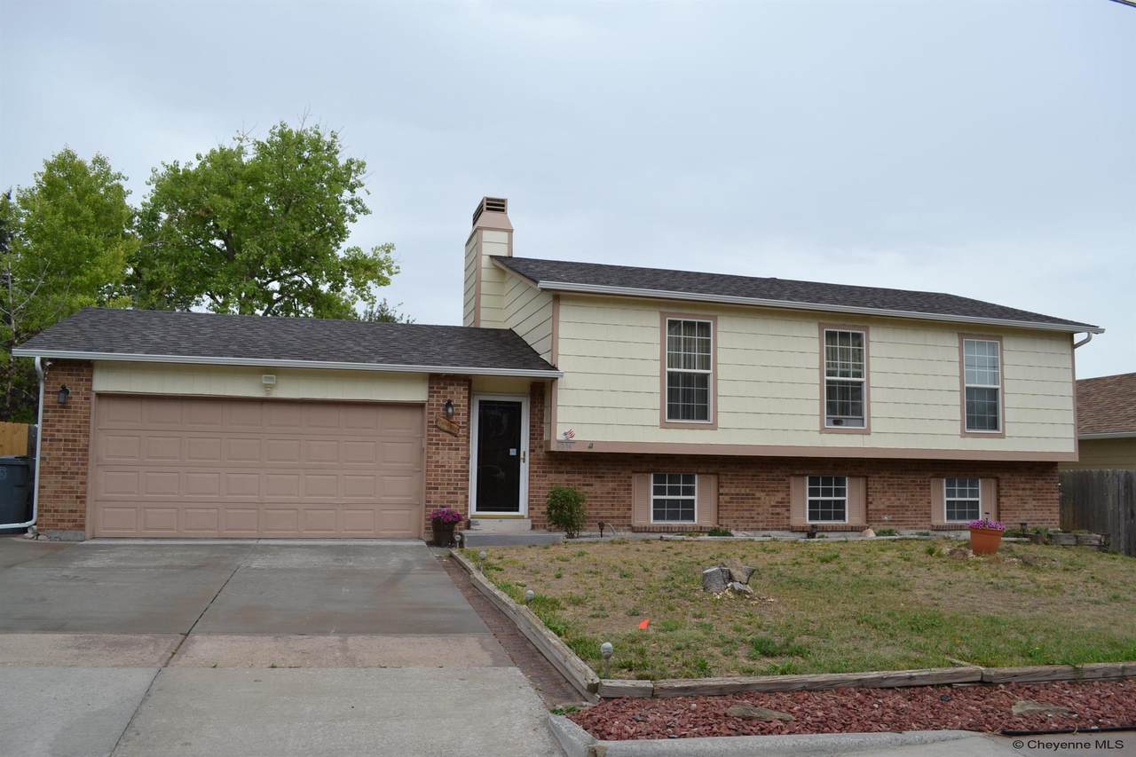 4005 Van Buren Ave - Photo 1