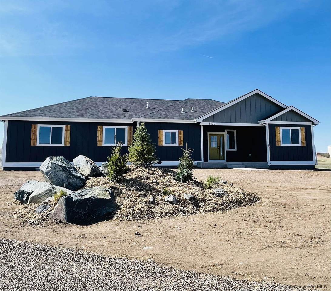 6109 Crazy Horse Rd - Photo 1