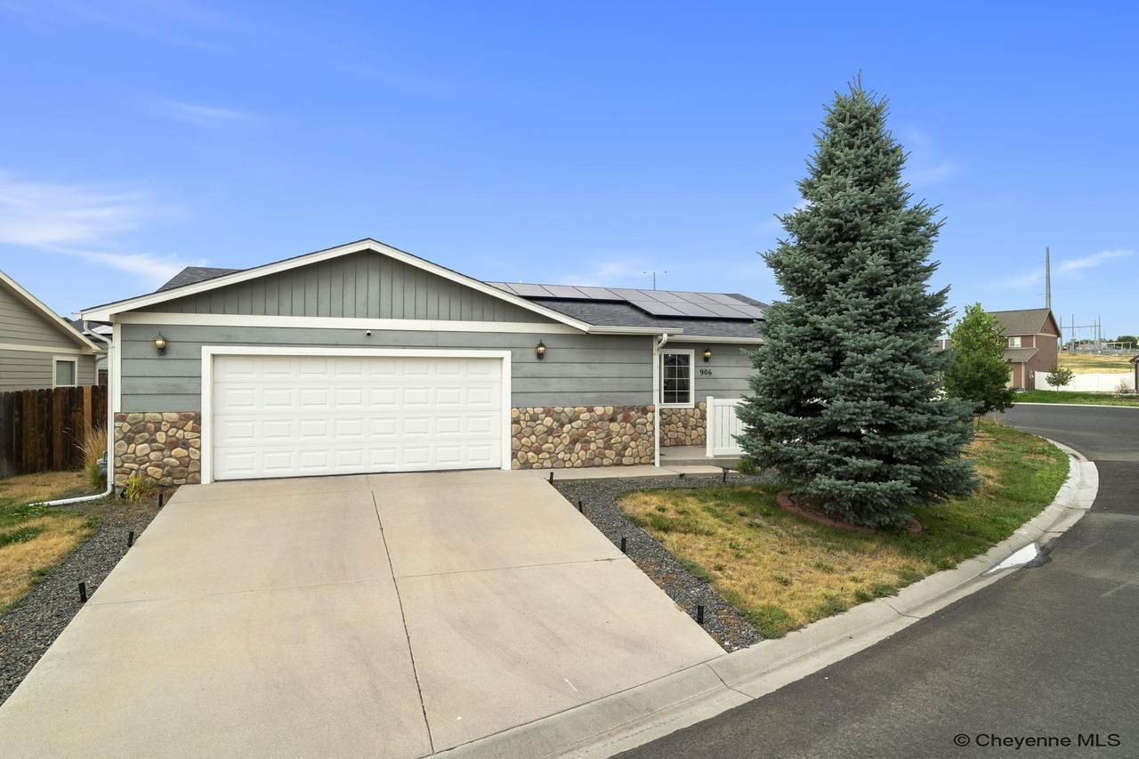 906 Sonata Ln - Photo 1