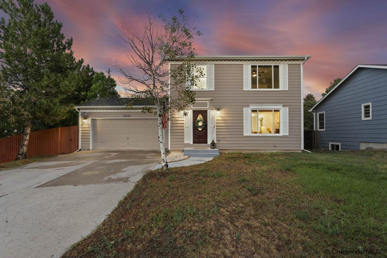 5225 Sunset Dr - Photo 1