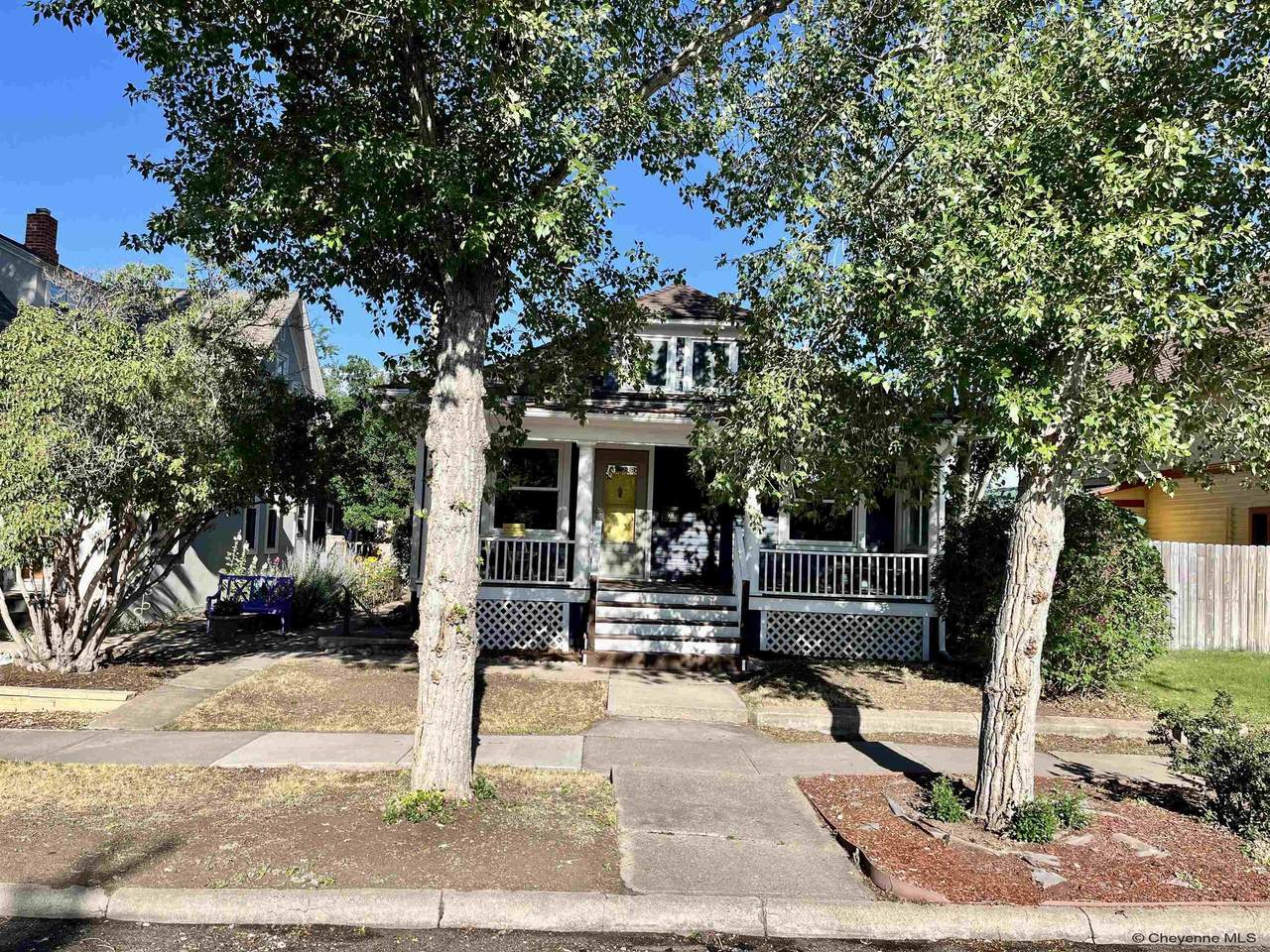 506 8TH ST - Photo 1