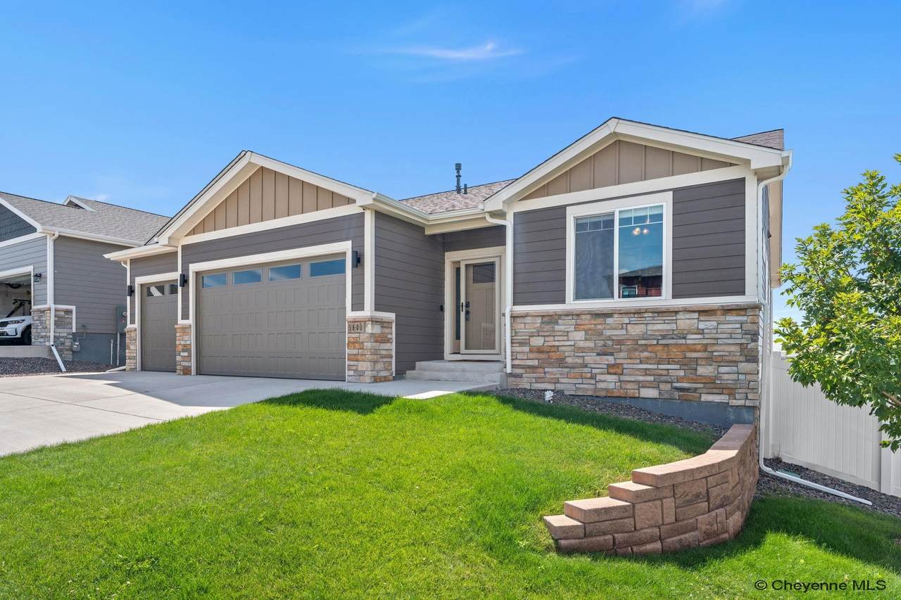 5601 Carmel Dr - Photo 1