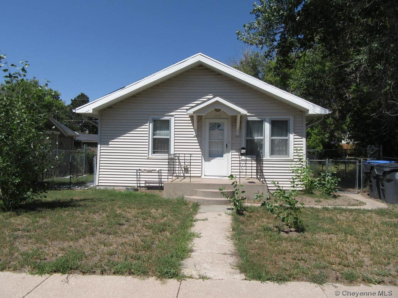 1016 28TH ST - Photo 1