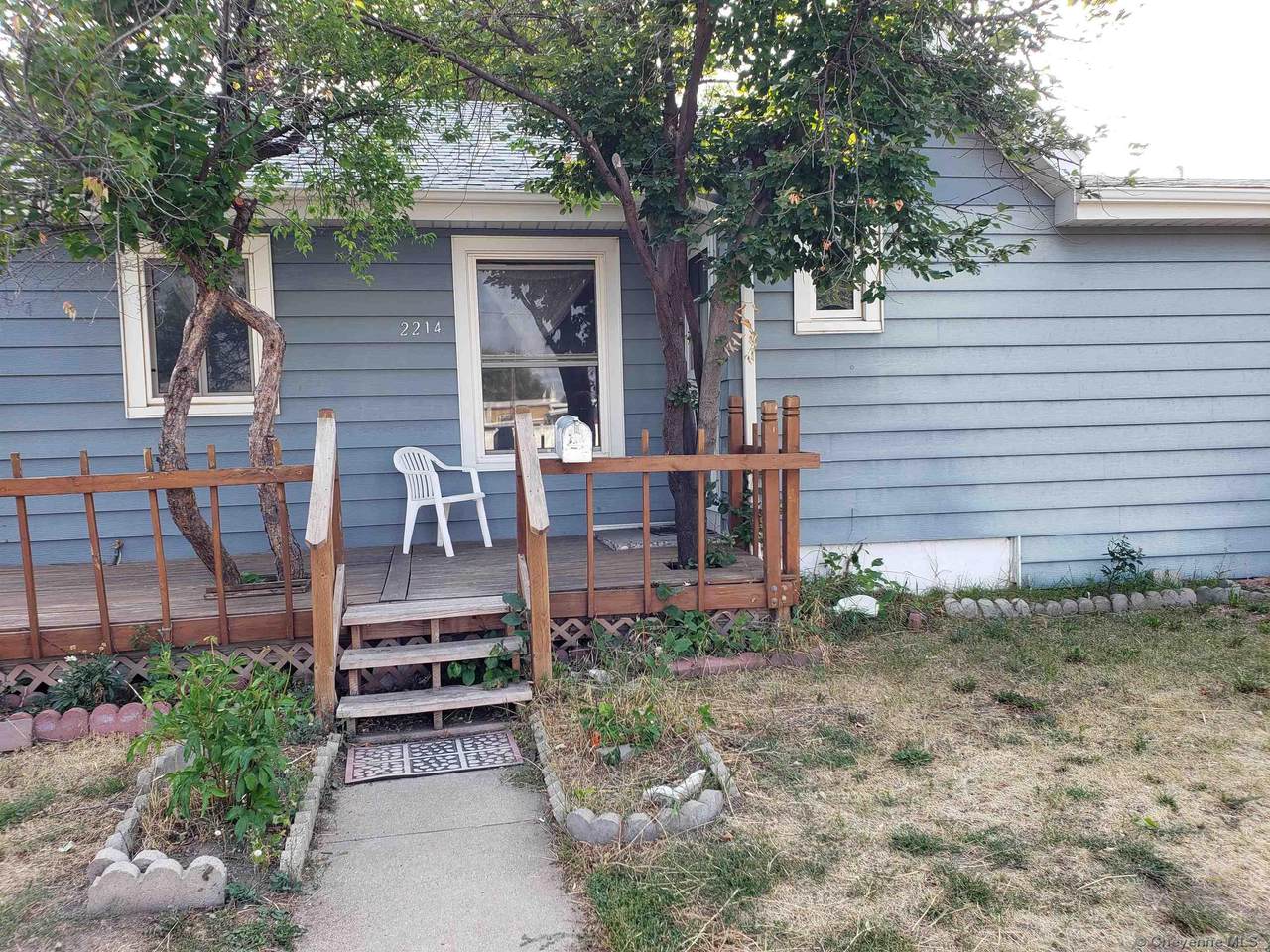 2214 Hugur Ave - Photo 1