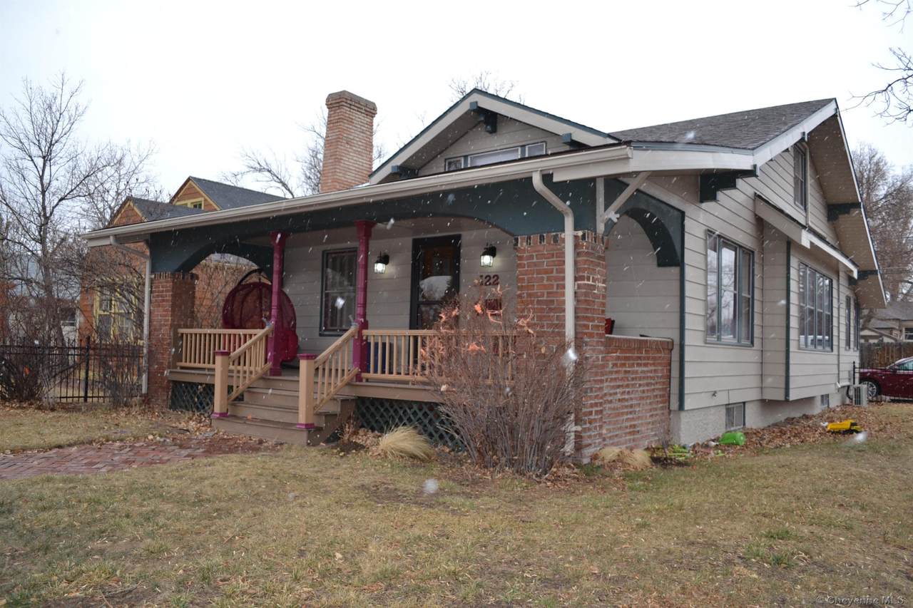 122 Pershing Blvd - Photo 1