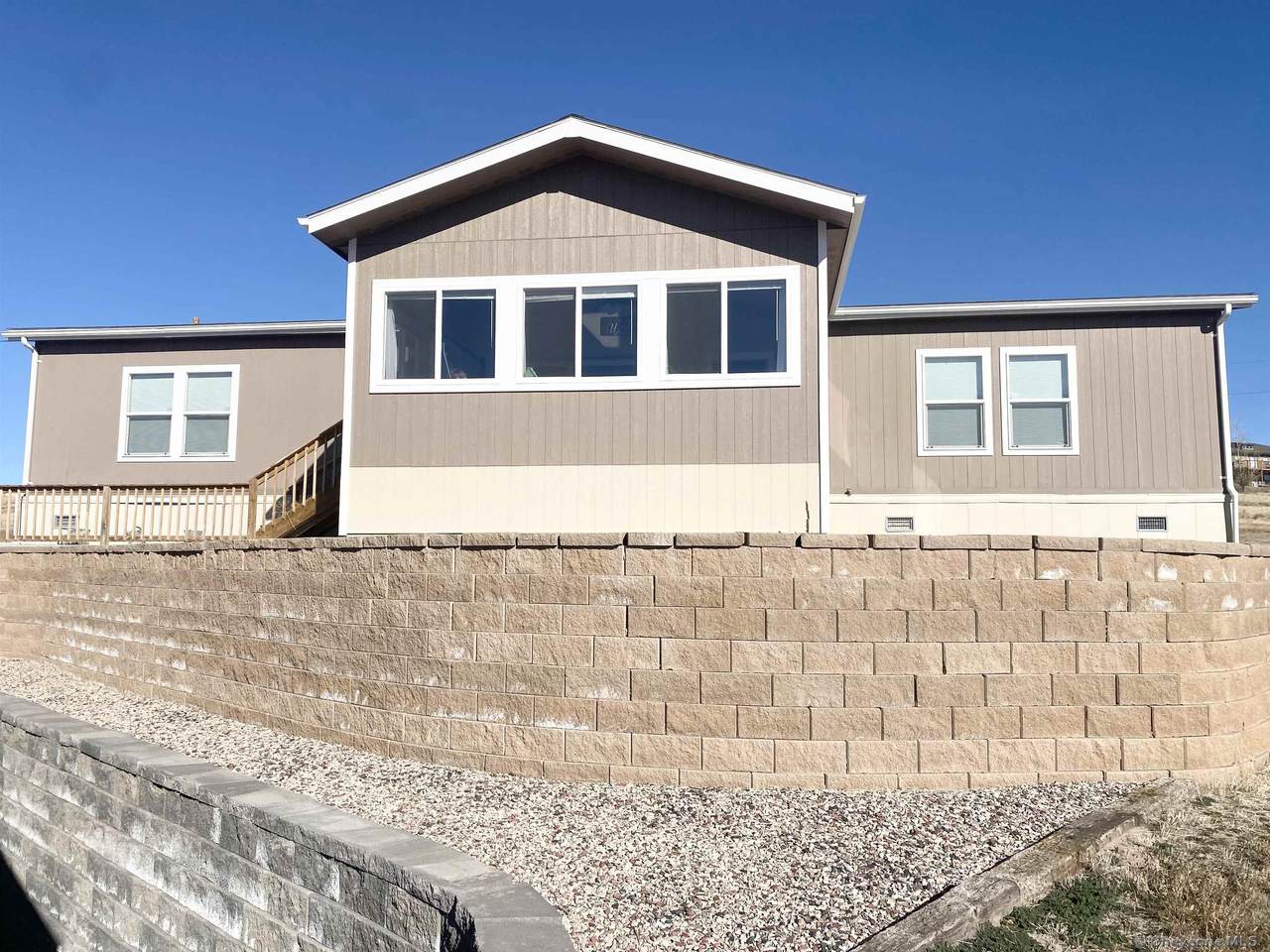 301 G St - Photo 1