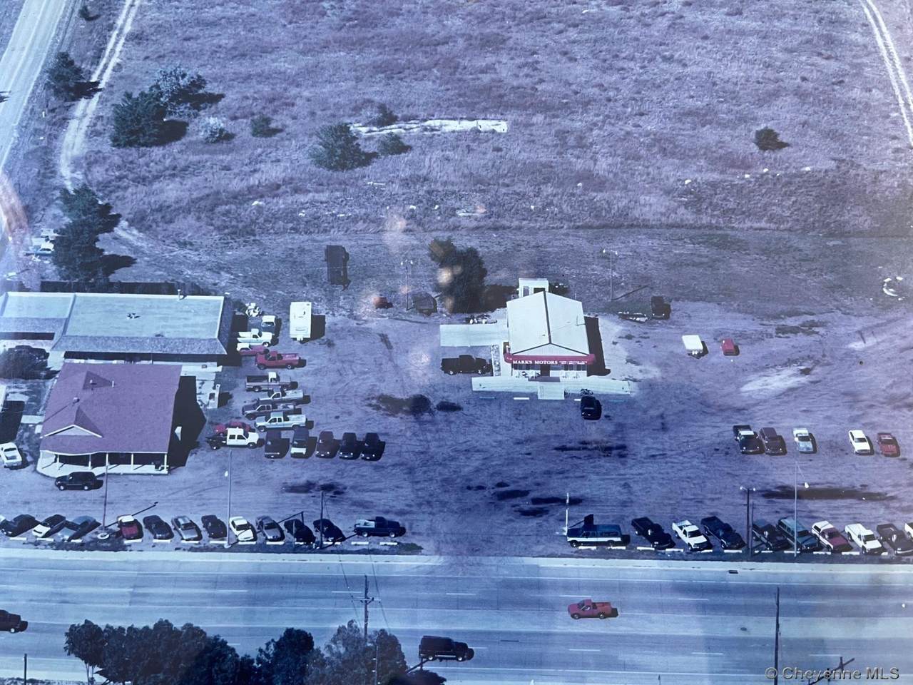 1216 Greeley Hwy - Photo 1