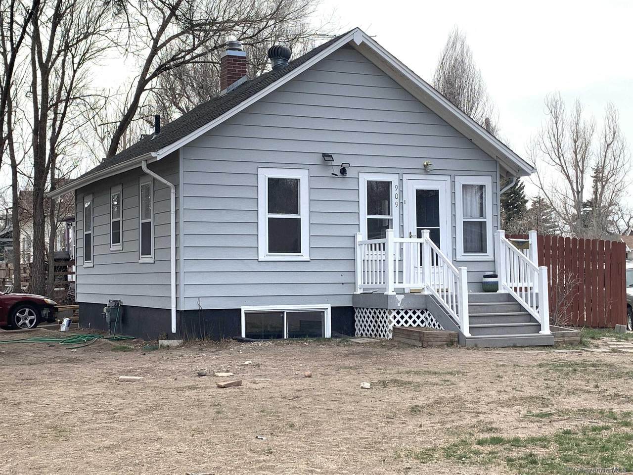 909 Talbot Ct - Photo 1