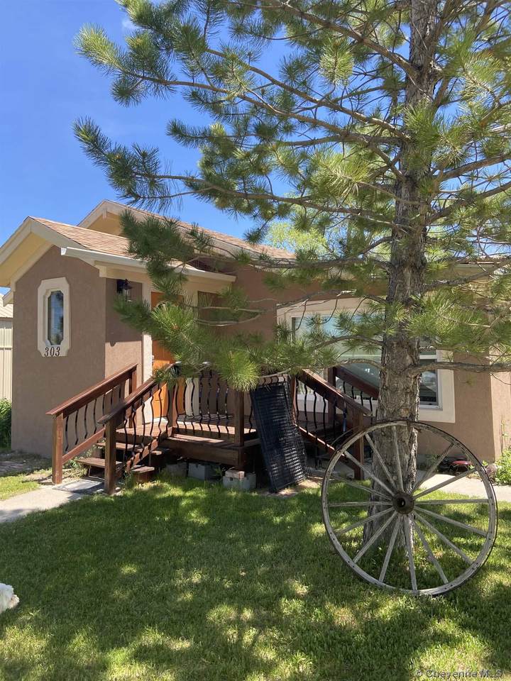 303 N Lincoln Glendo - Photo 1