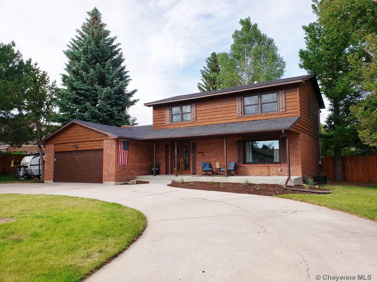 1720 Milton Dr - Photo 1