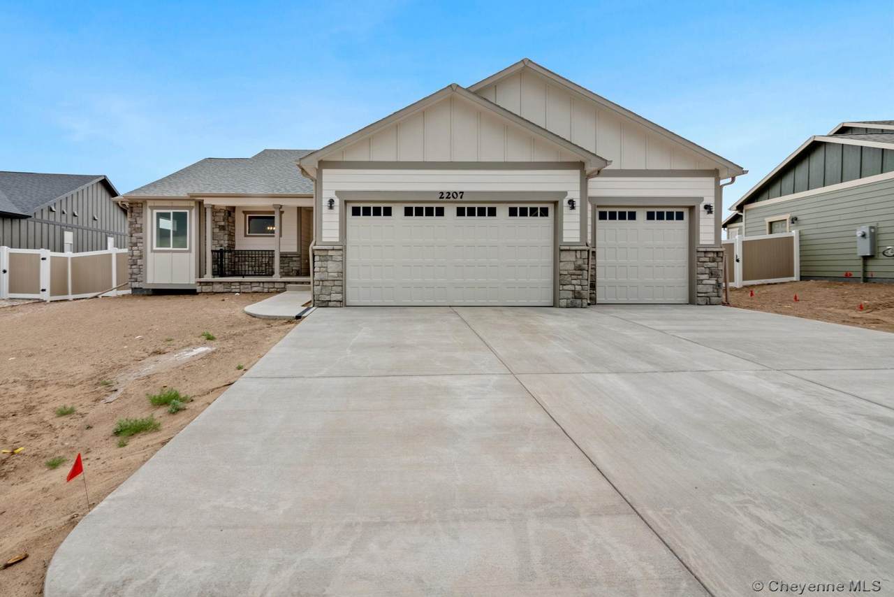 2208 Pack Saddle Rd - Photo 1