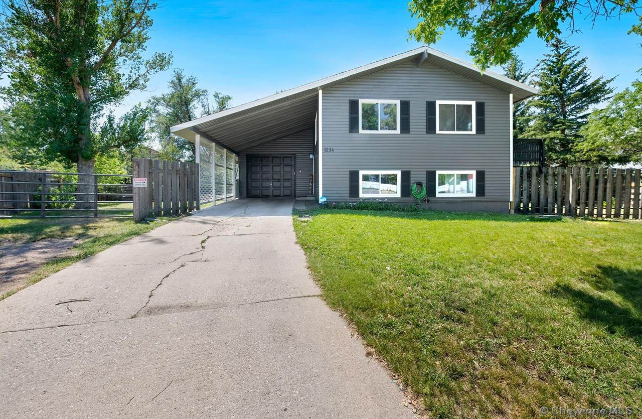 1234 King Ct - Photo 1