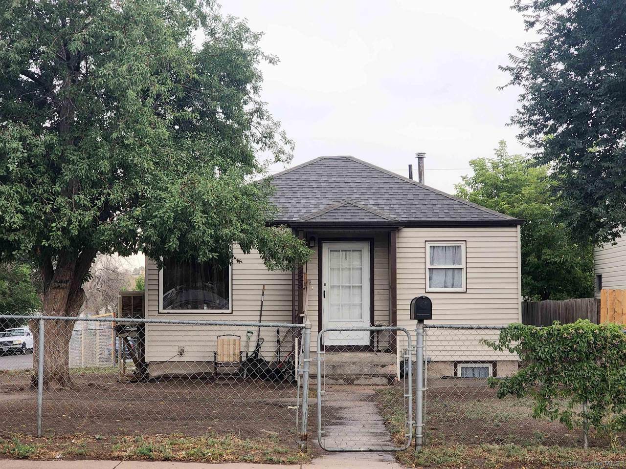 223 5TH ST - Photo 1