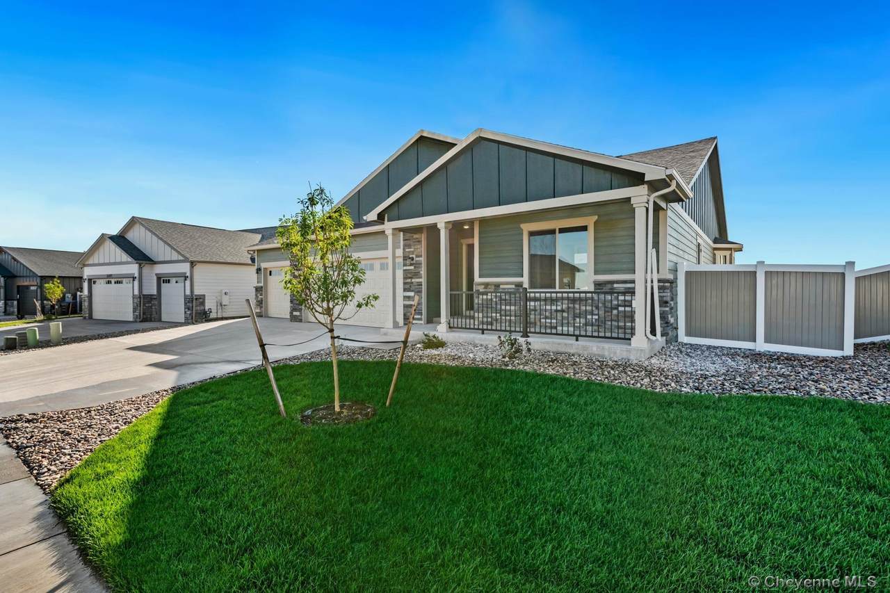 5117 Garnet Way - Photo 1
