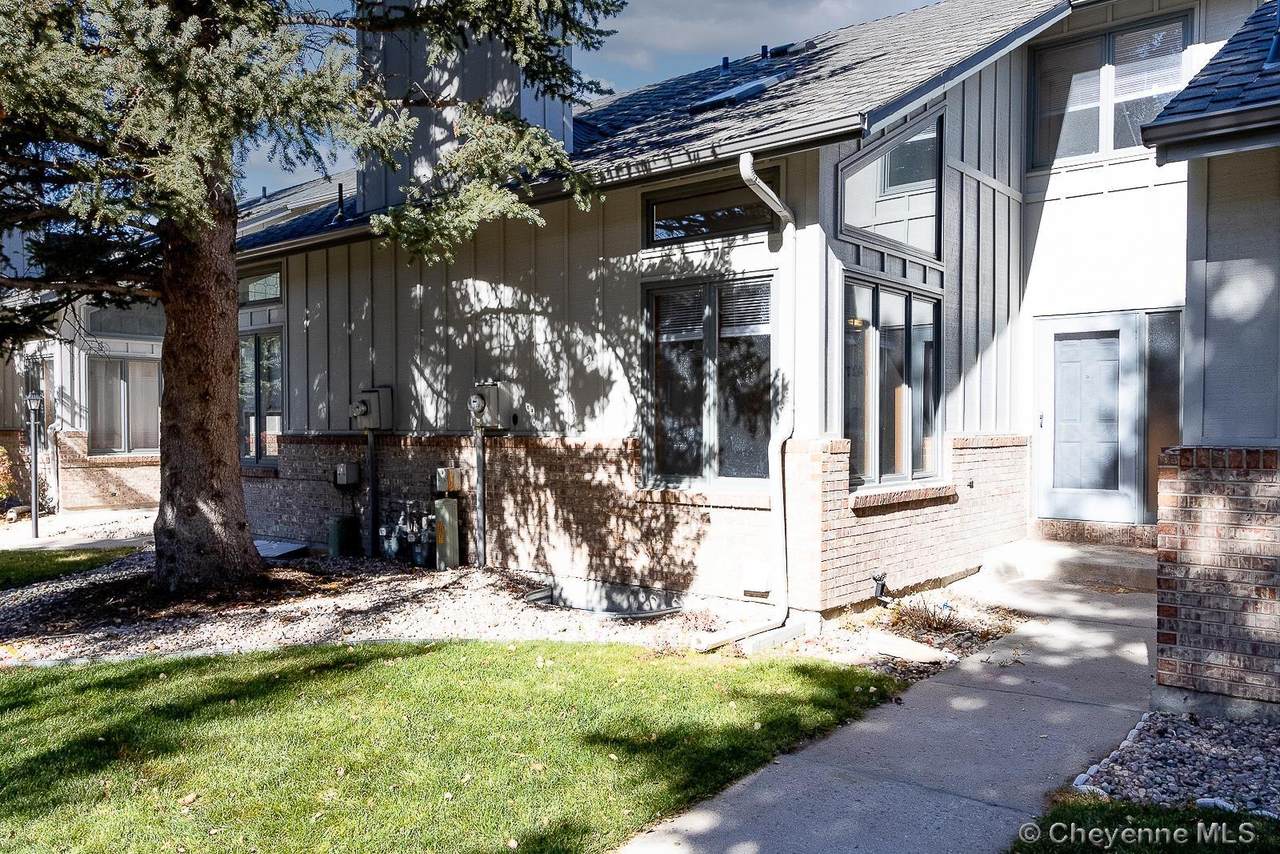 1427 Trent Ct - Photo 1