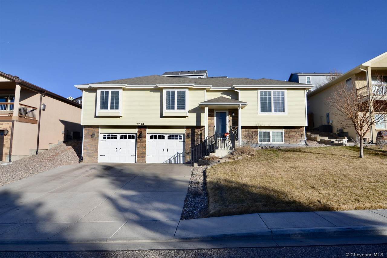2510 Foothills Rd - Photo 1